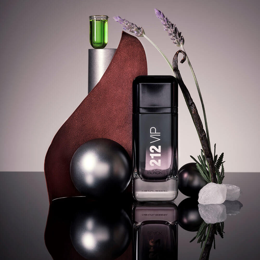 Perfume 212 Vip Black Eau de Parfurm Sephora