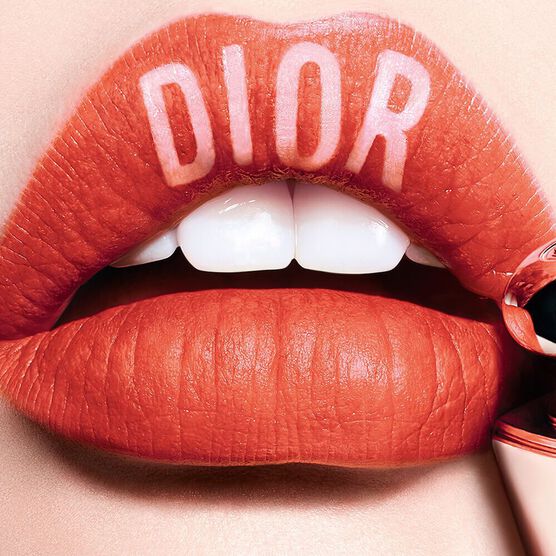 ,          ADD TATTOO    LIPS N491