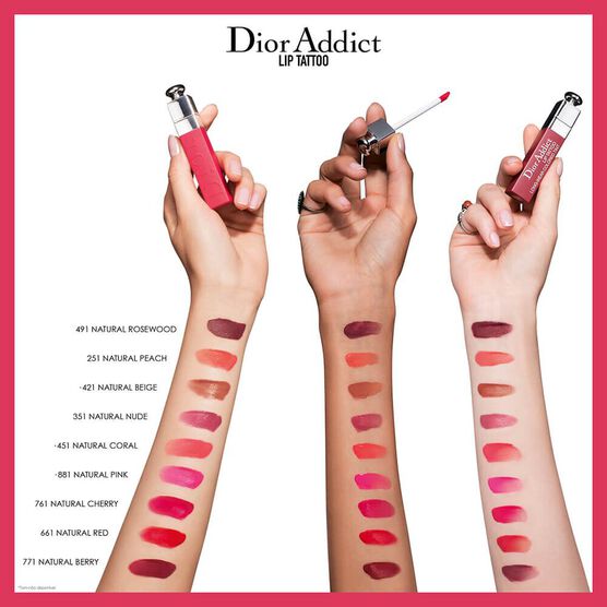 ,          ADD TATTOO    LIPS N491