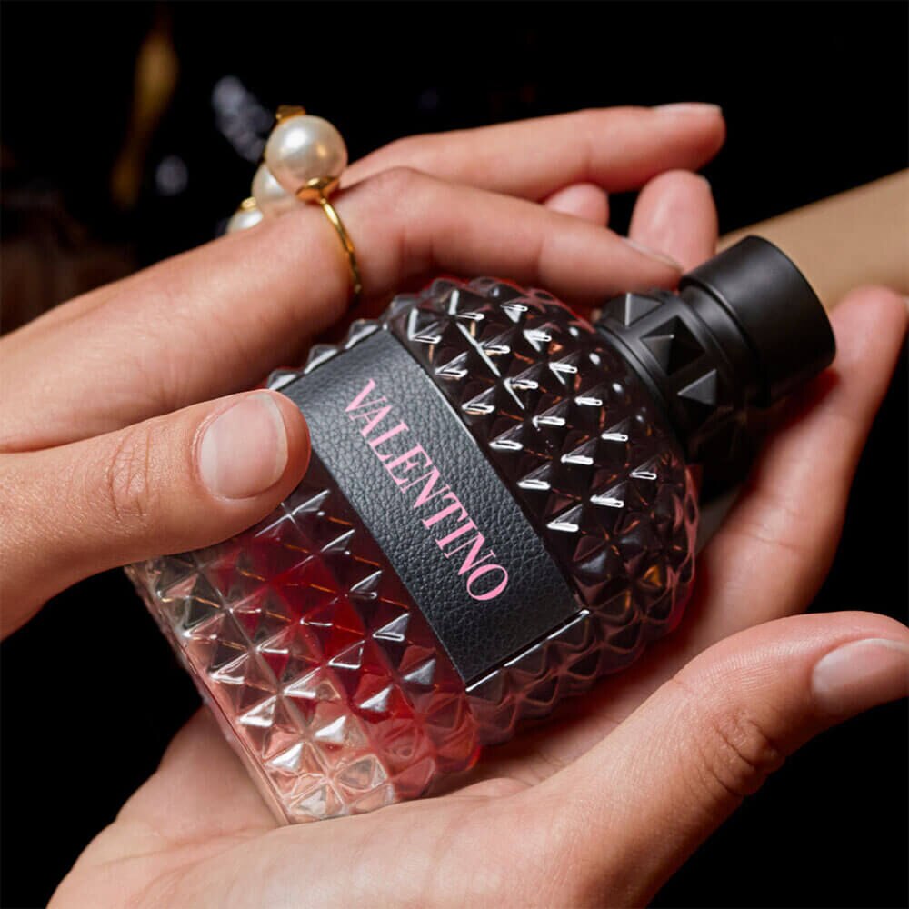 香水(男性用) VALENTINO DONNA BORNINROMA INTENSE100ml 香水(男性用) VALENTINO DONNA BORNINROMA INTENSE100ml 香水(男性用