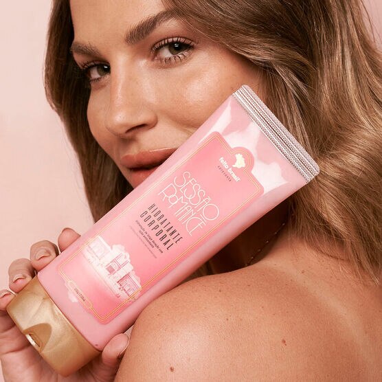 SESSÃO ROMANCE BODY CREAM