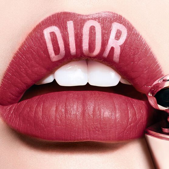 ,          ADD TATTOO    LIPS N491