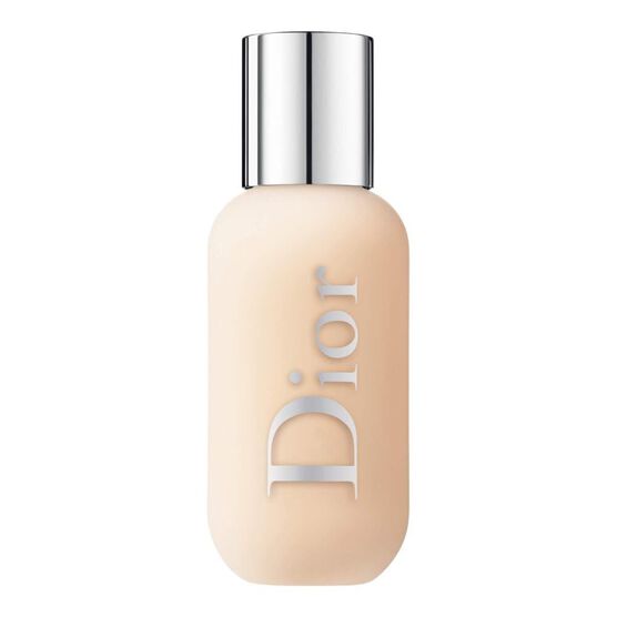 DIOR       BACKSTAGE     FOUN WARM