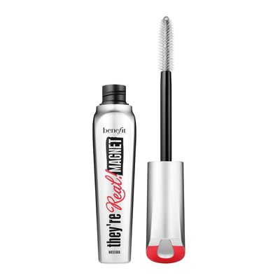 BENEFIT    THEY'RE REAL  MASC 1UNID
