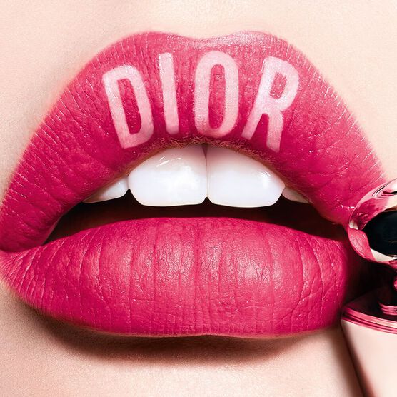 ,          ADD TATTOO    LIPS N491